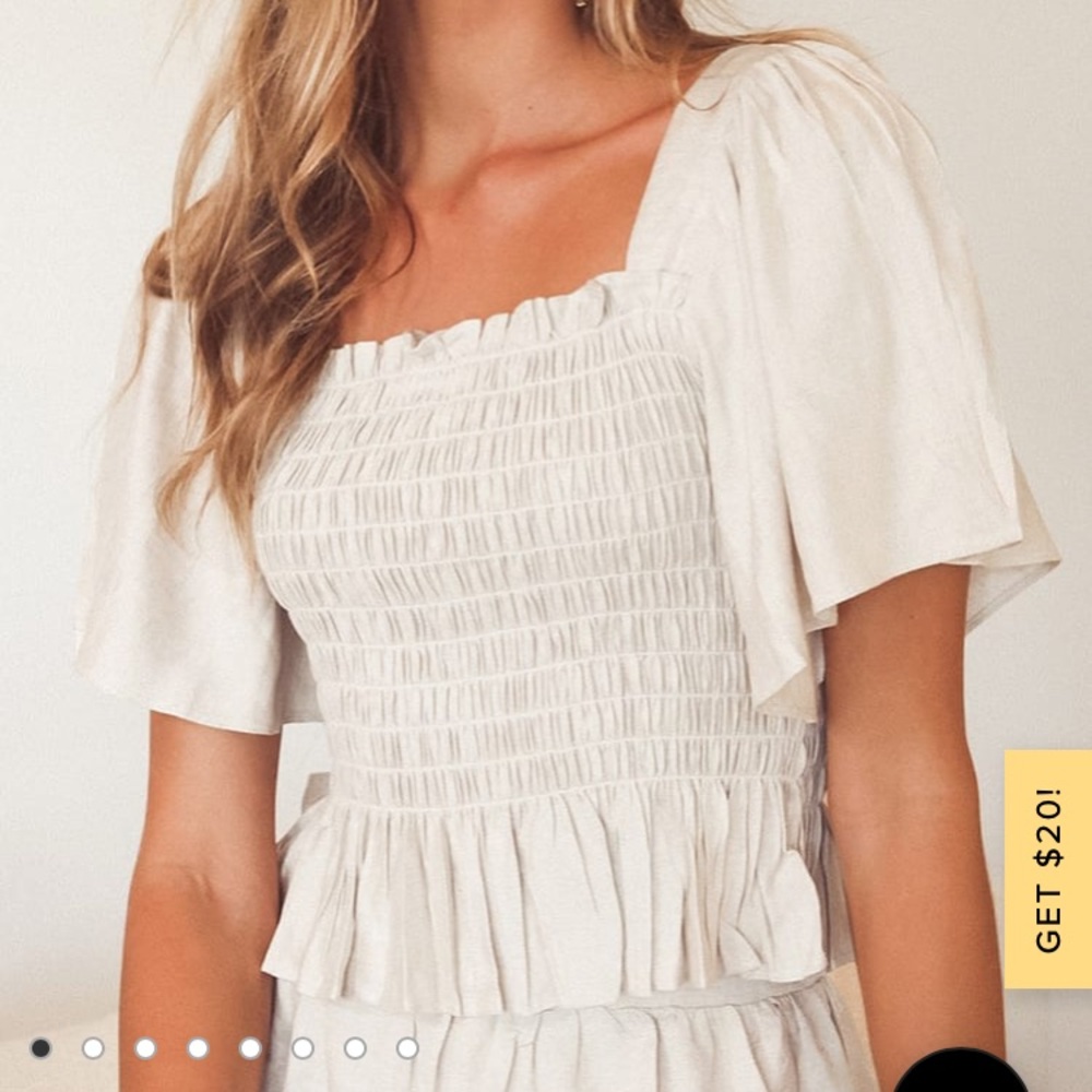 New flowy beige top with tags